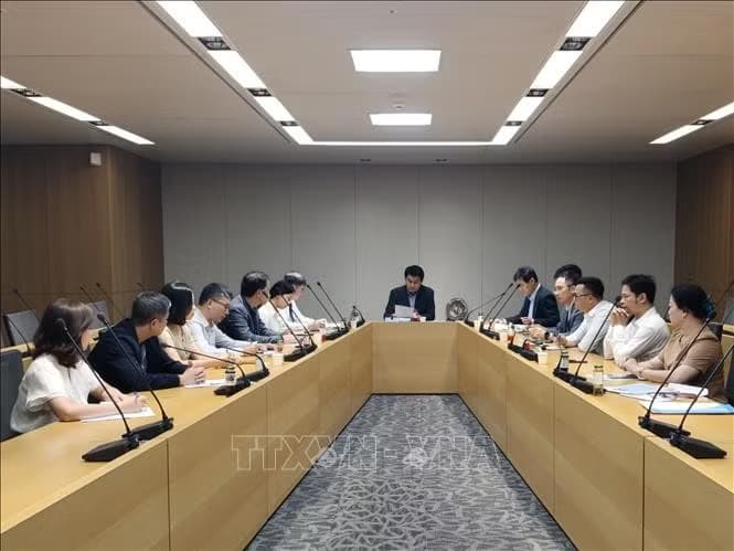 Đoàn đại biểu Tạp chí Cộng sản làm việc với Yonhap TV